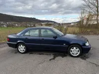 Gebraucht Mercedes C200 Classic 136 PS (100 kW) 2000 Blau Limousine