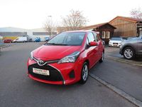 Gebraucht Toyota Yaris Comfort 99 PS (72 kW) 2016 Rot Limousine
