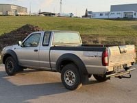Gebraucht Nissan Navara 133 PS (97 kW) 2009 Silber Pickup