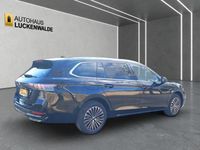 Gebraucht VW Passat IQ Drive 150 PS (110 kW) 2025 Schwarz Kombi