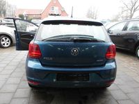 Gebraucht VW Polo 75 PS (55 kW) 2014 Blau Limousine