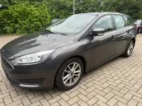 Gebraucht Ford Focus 125 PS (91 kW) 2016 Grau Kombi
