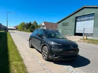 Gebraucht Citroën C4 Cactus 99 PS (72 kW) 2015 Schwarz Kleinwagen