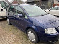 gebraucht VW Touran 1.6 7Sitzer 1 Gang springt raus