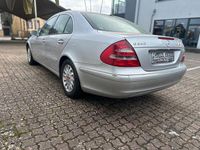 Gebraucht Mercedes E240 Classic 177 PS (130 kW) 2003 Silber Limousine
