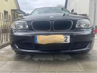 Gebraucht BMW 116 122 PS (89 kW) 2010 Schwarz Kleinwagen