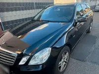 Gebraucht Mercedes E220 Avantgarde 170 PS (125 kW) 2011 Schwarz Limousine