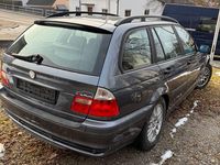 Gebraucht BMW 320 150 PS (110 kW) 2002 Grau Kombi