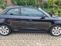 Gebraucht Audi A1 Attraction 86 PS (63 kW) 2012 Schwarz Kleinwagen