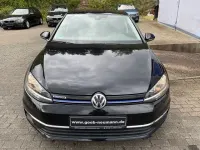 Gebraucht VW Golf VII IQ Drive 131 PS (96 kW) 2019 Schwarz Limousine