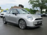 Gebraucht Mini Cooper Classic 135 kW (184 PS) 2024 Melting silver iii Kleinwagen