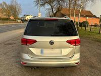 Gebraucht VW Touran 150 PS (110 kW) 2016 Silber Van / Kleinbus