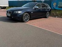 Gebraucht BMW 530 258 PS (189 kW) 2014 Blau Kombi
