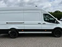 Gebraucht Ford Transit Trend 131 PS (96 kW) 2024 Weiß Limousine