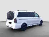 Gebraucht Mercedes V300 Style 237 PS (174 kW) 2025 Weiss Van / Kleinbus