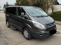 Gebraucht Ford Tourneo 131 PS (96 kW) 2017 Grau Van / Kleinbus