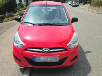 Gebraucht Hyundai i10 Edition 69 PS (50 kW) 2013 Rot Kleinwagen