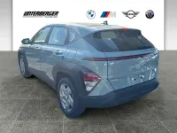 Neu Hyundai Kona Select 150 PS (110 kW) 2026 Grün SUV