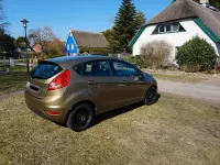 Gebraucht Ford Fiesta 81 PS (59 kW) 2011 Gold Kleinwagen