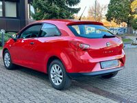 Gebraucht Seat Ibiza Basis 60 PS (44 kW) 2011 Rot Kleinwagen