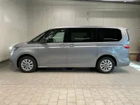 Gebraucht VW Multivan Life 150 PS (110 kW) 2025 Silber Van / Kleinbus