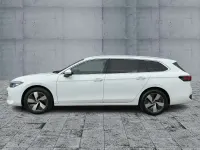 Gebraucht VW Passat Business 150 PS (110 kW) 2025 Pure white Kombi