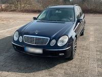 Gebraucht Mercedes E500 306 PS (225 kW) 2005 Blau Kombi