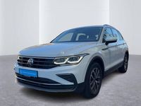 Gebraucht VW Tiguan Life 150 PS (110 kW) 2022 Pure white SUV