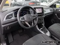 Second-hand VW T-Roc Style 150 CP (110 kW) 2023 Negru SUV