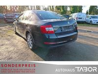Gebraucht Skoda Octavia Elegance 140 PS (102 kW) 2013 Schwarzmagic perleffekt Limousine