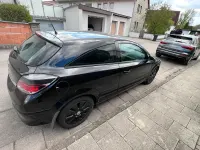 Gebraucht Opel Astra GTC 105 PS (77 kW) 2005 Schwarz Kleinwagen
