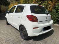 Gebraucht Mitsubishi Space Star 71 PS (52 kW) 2017 Weiß Kleinwagen