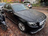 Gebraucht Mercedes E200 Avantgarde 184 PS (135 kW) 2017 Schwarz Kombi