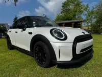 Gebraucht Mini Cooper Classic 136 PS (100 kW) 2023 Weiß Kleinwagen