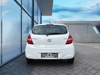 Gebraucht Hyundai i20 Edition 77 PS (56 kW) 2010 Weiß Kleinwagen