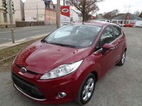 Gebraucht Ford Fiesta Titanium 97 PS (71 kW) 2011 Hot magenta Kleinwagen