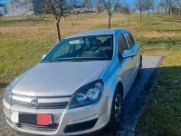 Second-hand Opel Astra 105 CP (77 kW) 2005 Argintiu Hatchback
