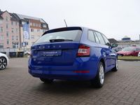 Gebraucht Skoda Fabia Active 95 PS (69 kW) 2022 Blau Kombi