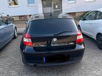 Gebraucht BMW 118 129 PS (94 kW) 2005 Schwarz Kleinwagen