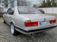 Gebraucht BMW 735 211 PS (155 kW) 1987 Gold Limousine