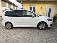 Gebraucht VW Touran Cup 140 PS (102 kW) 2014 Weiß Van / Kleinbus