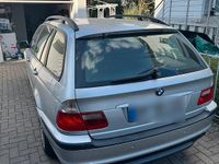 Gebraucht BMW 320 150 PS (110 kW) 2002 Grau Kombi