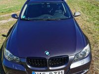 Gebraucht BMW 318 122 PS (89 kW) 2007 Grau Kombi