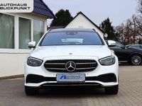 Gebraucht Mercedes E300 194 PS (142 kW) 2022 Weiß Limousine