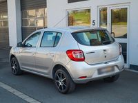 Gebraucht Dacia Sandero 90 PS (66 kW) 2013 Silber Kleinwagen