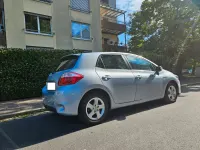 Gebraucht Toyota Auris Hybrid 99 PS (72 kW) 2011 Blau Limousine