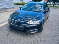 Gebraucht Skoda Superb 122 PS (89 kW) 2021 Schwarz Kombi