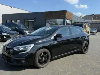 Używany Renault Mégane Play 101 KM (74 kW) 2017 Czarny Sedan/Limuzyna