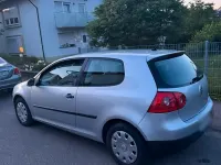 Gebraucht VW Golf V 105 PS (77 kW) 2005 Silber Kleinwagen