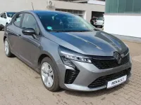 Używany Renault Clio V Evolution 94 KM (69 kW) 2025 Szary Sedan/Limuzyna
